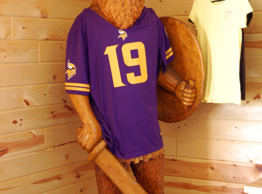 saukinac-wood-minnesota-viking.jpg